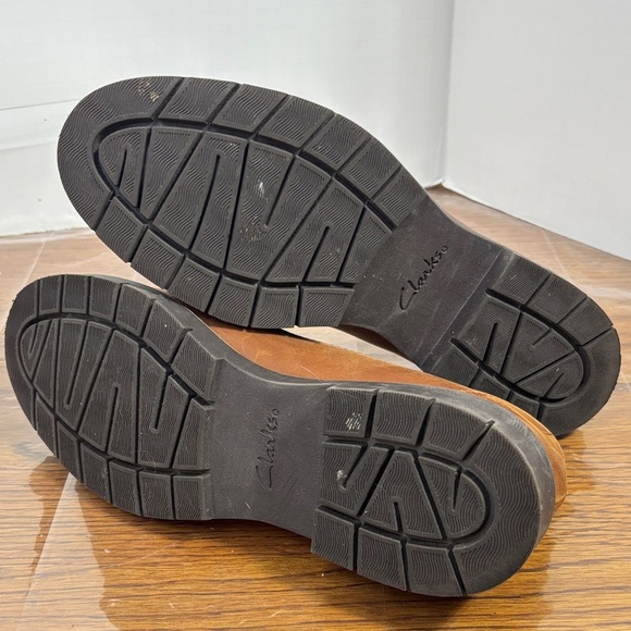 Clarks WestLynn Brown Leather Loafers - Picture 5 of 6